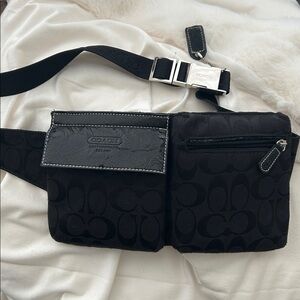 **Priced accordingly **Vintage Coach Black Logo Belt/Fanny Bag